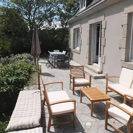 Maison Lumineuse 2mn Et Village De Morgat *