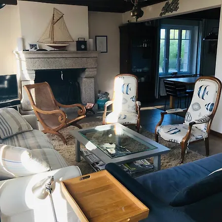 Maison Lumineuse 2mn Et Village De Morgat Villa